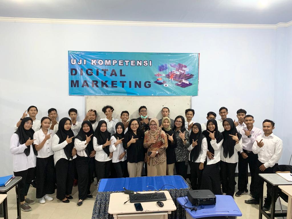 Uji Kompetensi - Digital Marketing 2023